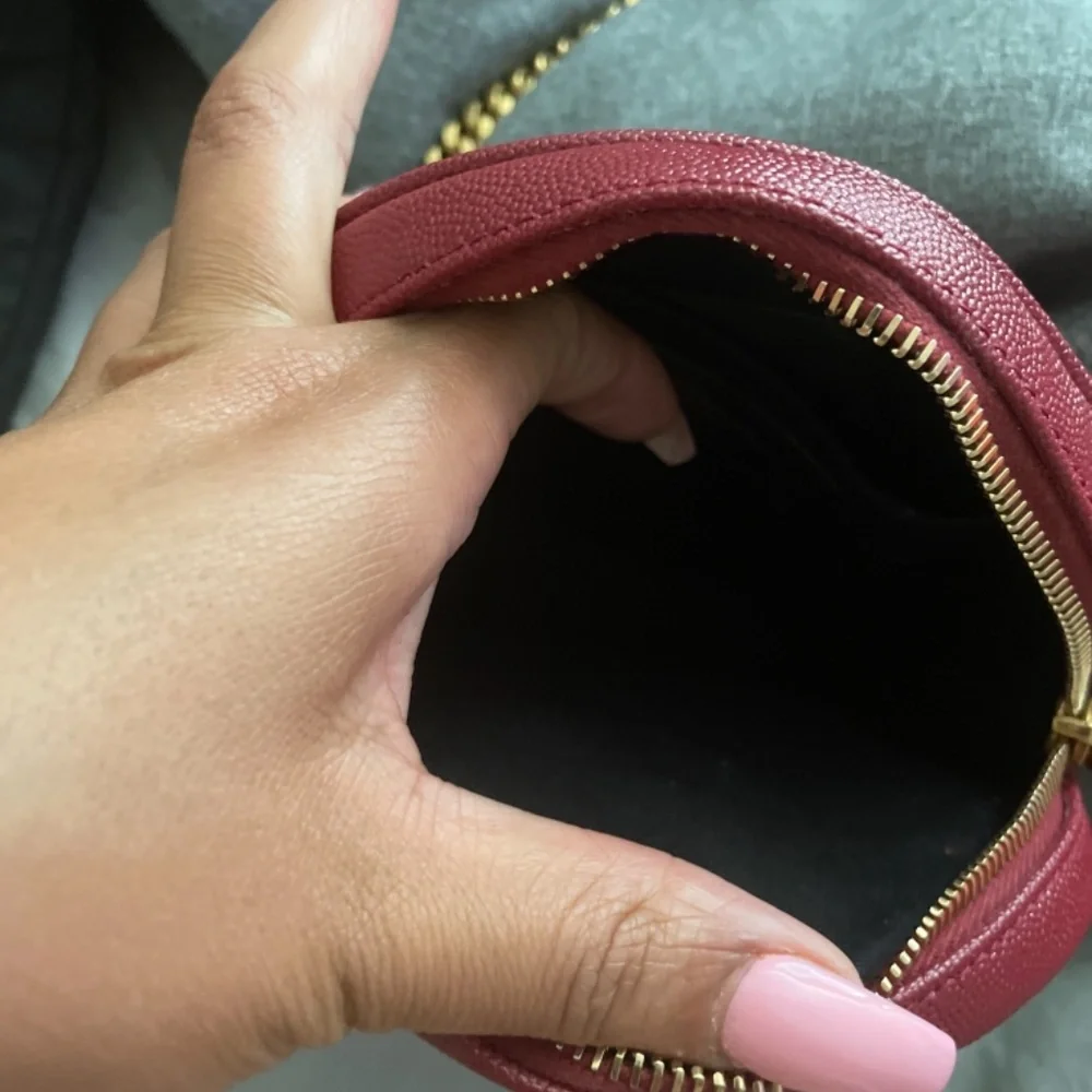 YSL Red Circle Bag - Picture 5 of 6
